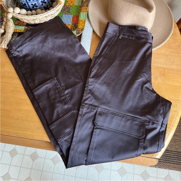 Zara Rich Chocolate Brown High-Rise Cargo Pants | Pockets | 6 | Satin - Picture 5 of 13